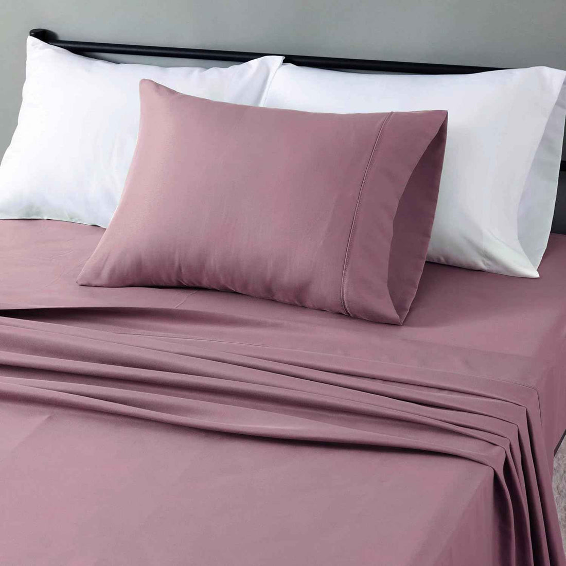 Amazon Basics Lightweight Super Soft Easy Care Wrinkle-Free Microfiber 3-Piece Bed Sheet Set with 14-Inch Deep Pockets, Twin, Rose, Solid