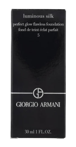 GIORGIO ARMANI Luminous Silk Foundation, 5 Medium Neutral
