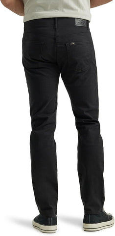 Men's Extreme Motion Slim Straight Leg Jean 2015437