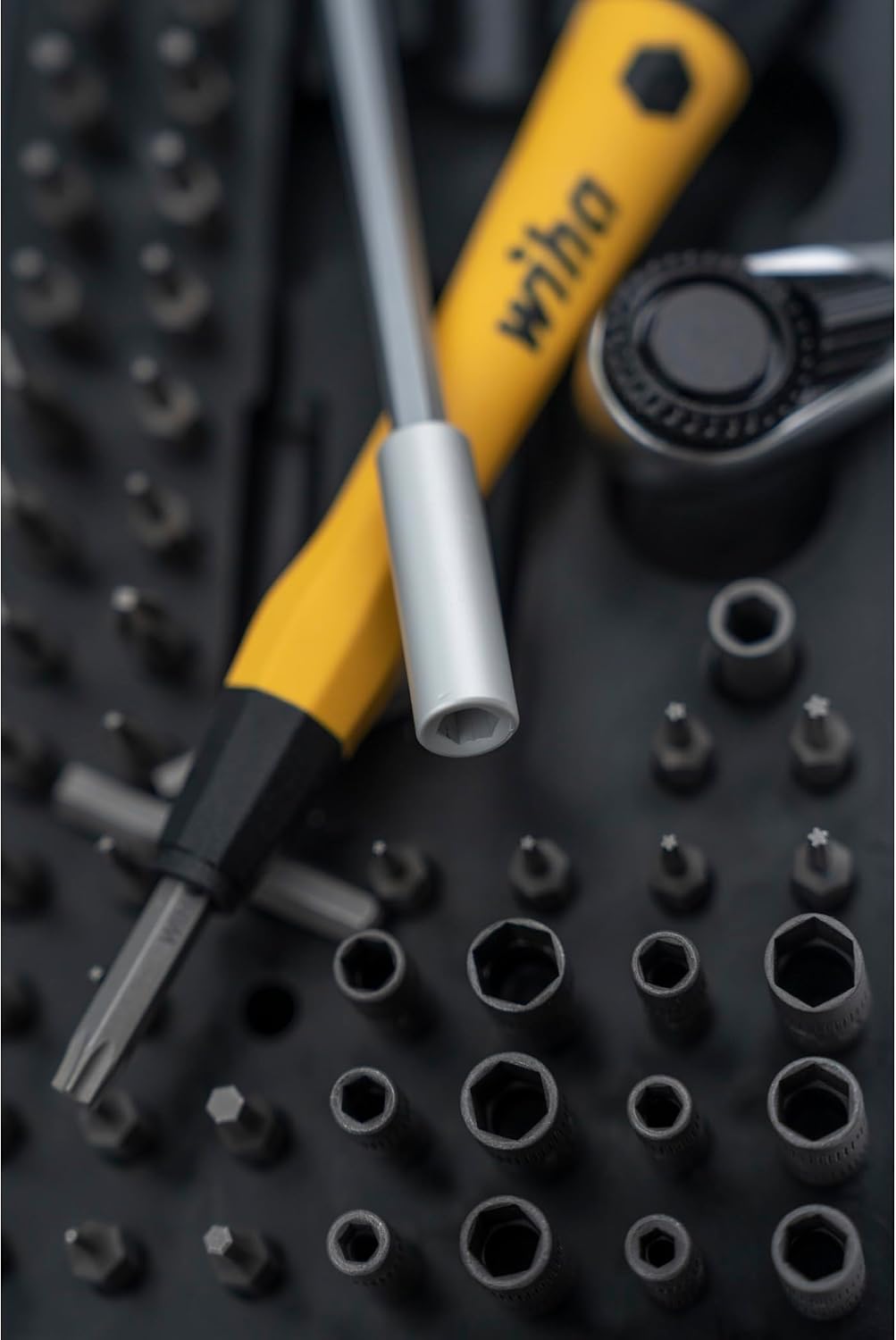 Wiha 75965 ESD Safe Master Technician Ratchet and MicroBits Set, 65 Piece