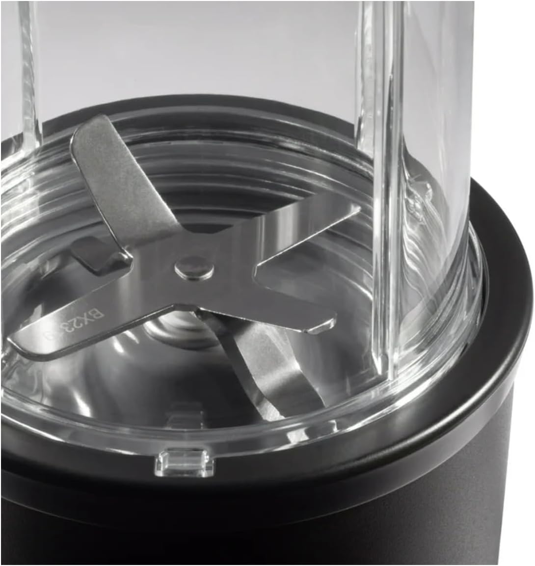 nutribullet Pro Personal Blender, Shakes, Smoothies, Food Prep, and Frozen Blending, 32 Ounce Cup, 24 Ounce Cup, Flip-top Travel Lid, 900 Watt, Matte Black, NB9-0901AK