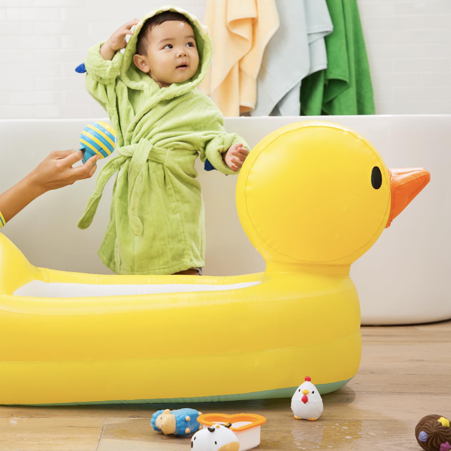Munchkin Inflatable Baby Bathtub, Toddler Tub for Travel, 6-24 Months