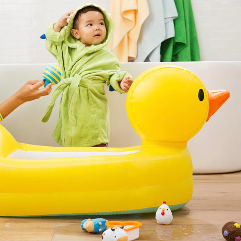 Munchkin Inflatable Baby Bathtub, Toddler Tub for Travel, 6-24 Months
