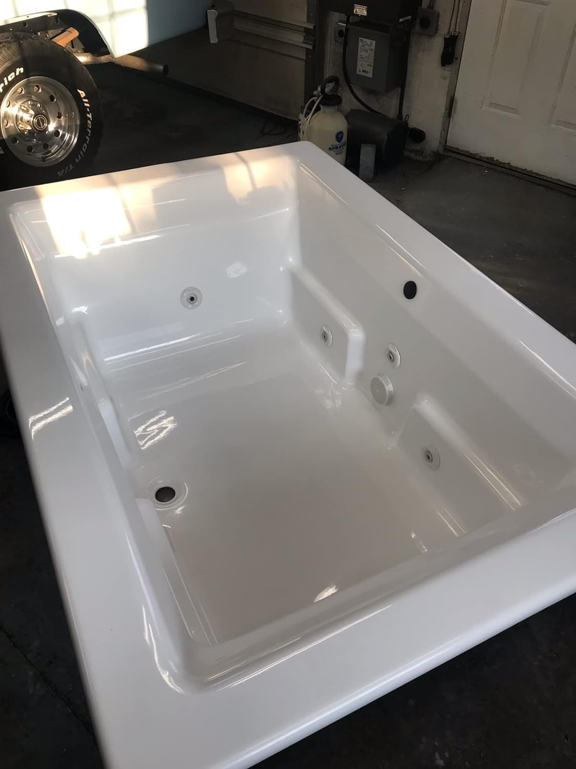 Fiberglass Supply Depot White Gelcoat with Wax – UV-Resistant Marine Gelcoat for Interior & Exterior Use – Gallon Kit with 60cc MEKP Hardener