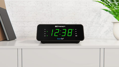 Emerson CKS1900 SmartSet Dual Alarm Clock Radio with AM/FM Digital Tuning, Auto Time Setting, 20 Presets, Jade Green LED Display, Snooze, Sleep Timer & Battery Backup