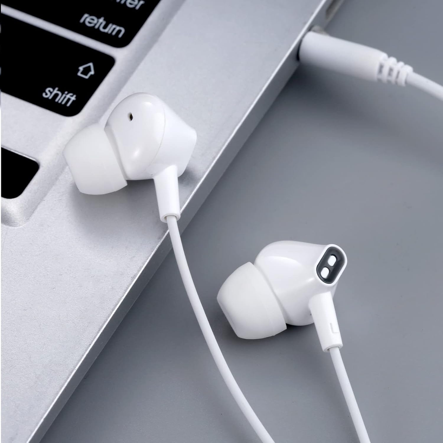 Aylaa Wired Earbuds Headphones for School with Microphone Noise Isolating Stereo Bass in-Ear Earphones – for Smartphones, Tablets, Schools, Ipads, Multiuse - 3.5mm Plug in Audio Jack - White