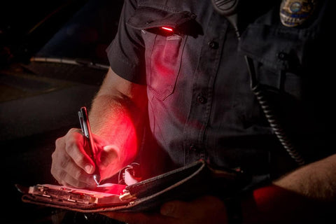 QUIQLITEX2 Tactical Red/White Hands-Free LED Pocket Light, 20-200 Lumens, Aluminum Housing (USB Rechargeable)