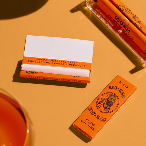 ZIG-ZAG Rolling Papers French Orange 1 1/4 Size 48 ct display