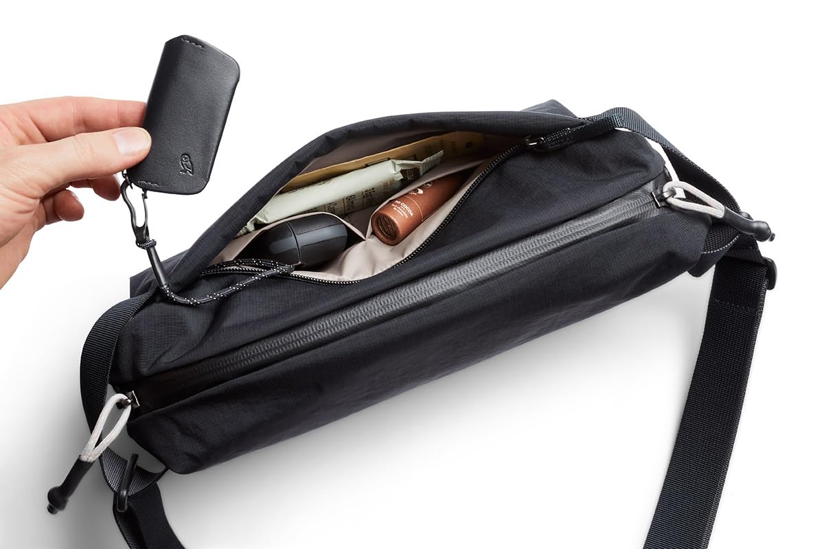 Bellroy Lite Sling, Lightweight Crossbody Bag - Black