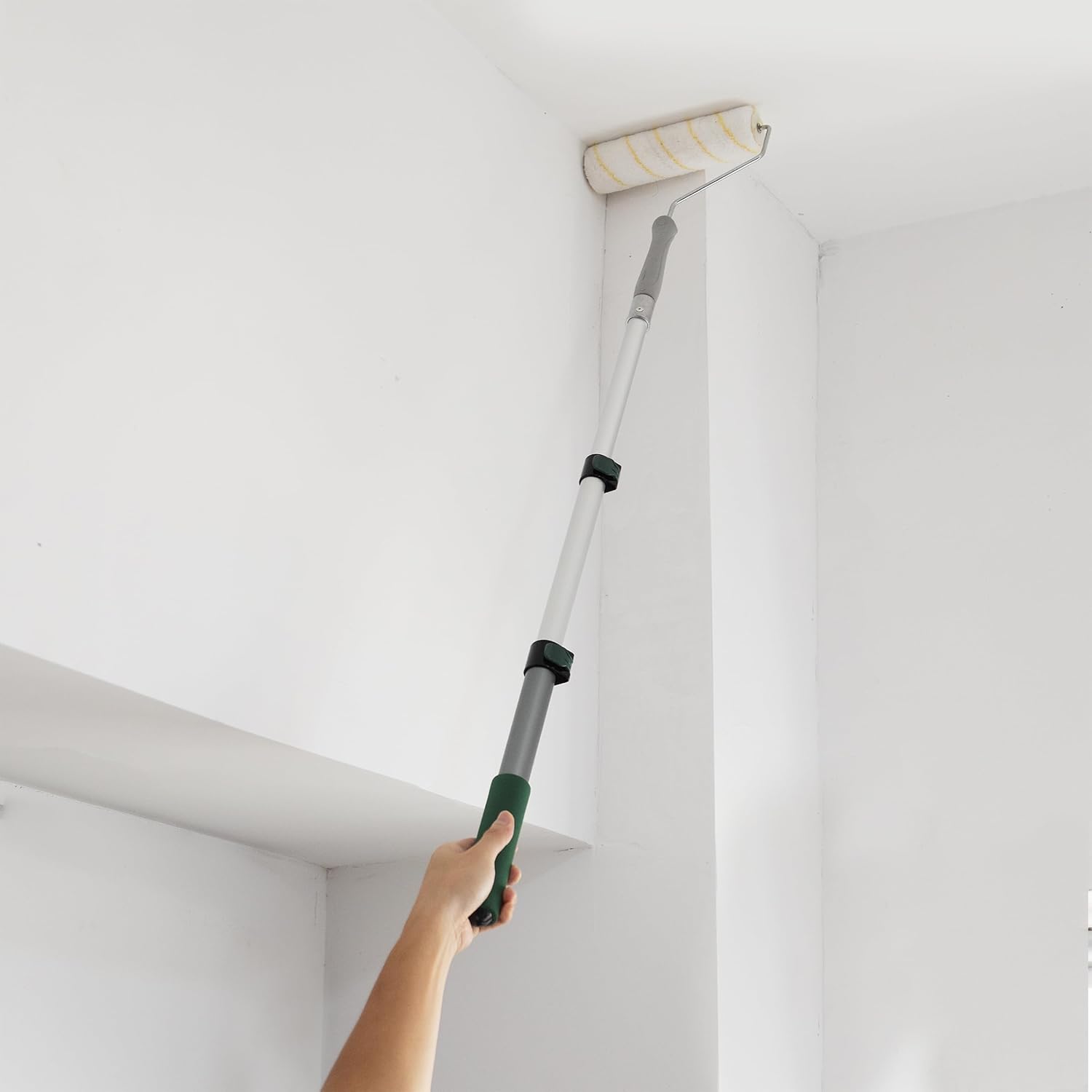 Bates- Telescopic Extension Pole, 3 Ft, Aluminum Alloy, Sturdy Multi-Purpose Extension Pole with Flip-Lock Design for Painting, Dusting and Cleaning