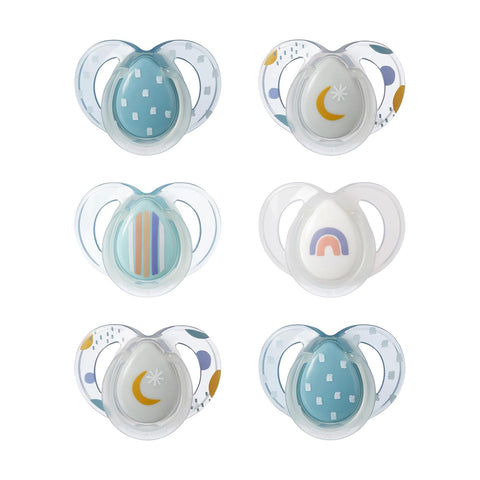 Tommee Tippee Night Time Pacifier, 6-18 Months, Symmetrical Silicone Baglet, BPA-Free Binkies, Glow in The Dark Technology, Blue Rainbow, Pack of 6