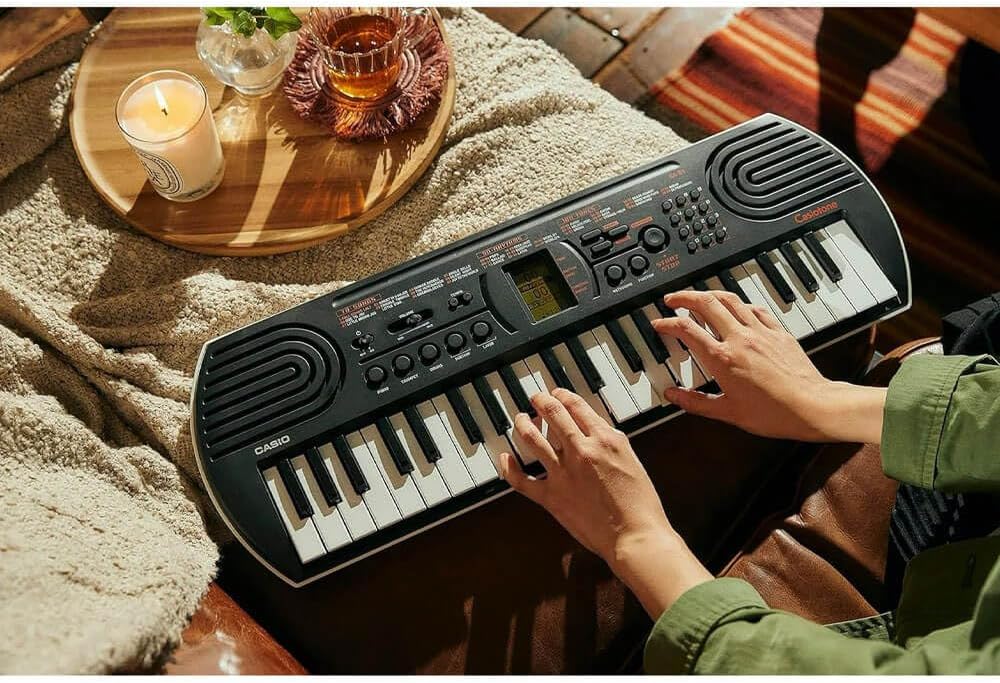 Casio Casiotone SA-81 Compact Keyboard | 100 Tones | 50 Rhythms