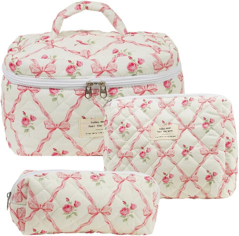 Juoxeepy Quilted Makeup Bag Floral Cotton Cosmetic Bag Jolly House Toiletry Bag Coquette Aesthetic Makeup Bag Cosmetic