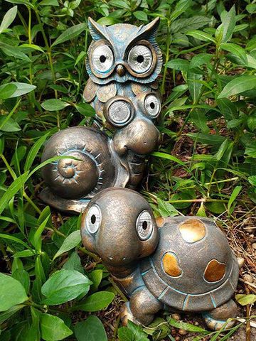 Cute Owl Shaped Solar Lights, Outdoor Decorative Garden Lights with LED Eyes, Animal Solar Garden Lights with Switch Decorative Led Solar Light for Patio, Lawn, Yard(Grey)
