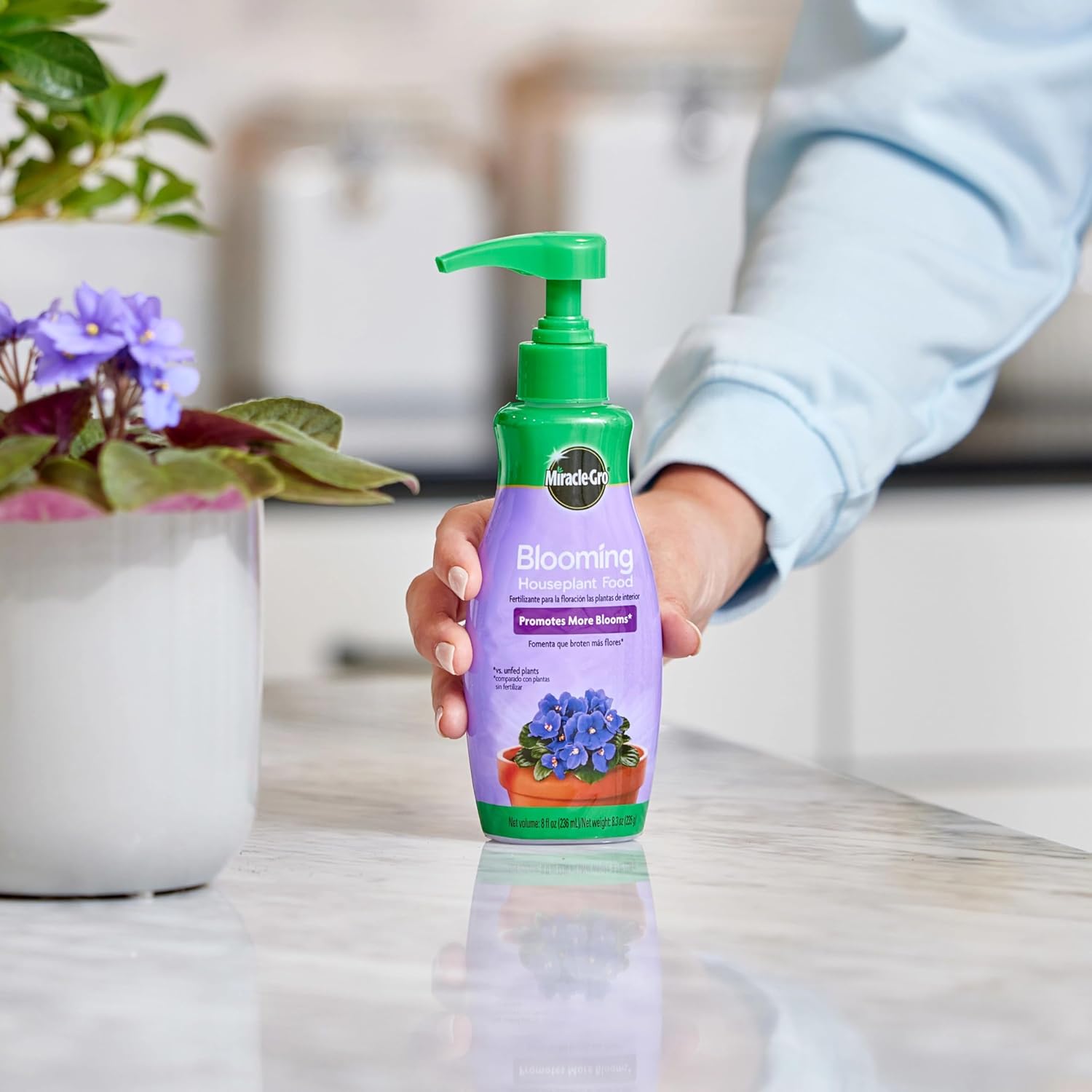 Miracle-Gro Blooming Houseplant Food, 8 fl. oz.