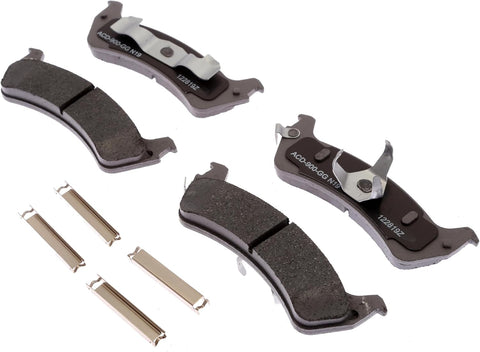 ACDelco Silver 14D667CHF1 (19391199) Ceramic Rear Disc Brake Pad Set