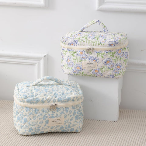 uekeboag Large Travel Quilted Makeup Bag for Women