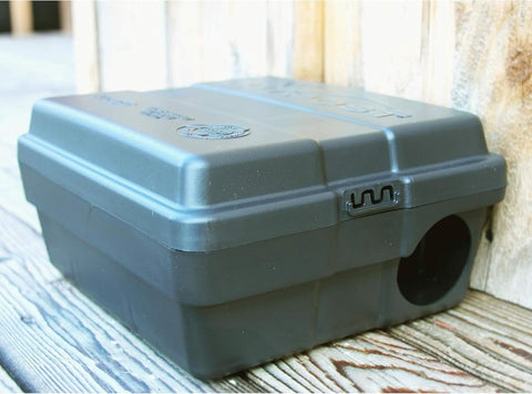 Outpost Rat Bait Station | Single Station Targets Small Mice Up to Large Rats | Position Horizontal or Vertical | Made in USA