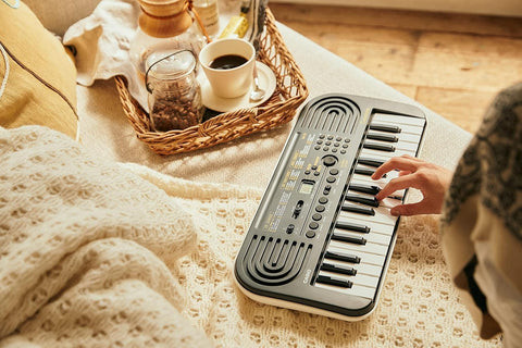 Casio Casiotone SA-51 32-Key Compact Digital Keyboard | 100 Tones