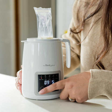 The First Years Gentle Warmth Digital Baby Bottle Warmer - Bottle Warmer for Breastmilk, Baby Formula, and Baby Food - Includes Milk Warmer, Basket, and Cup - White