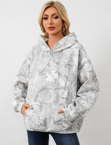 TERIVEEK Women Camo Hoodies Oversized Maple Leaf Fleece Hooded Sweatshirt Long Sleeve Fall Trendy Pullover Hoodie with Pocket