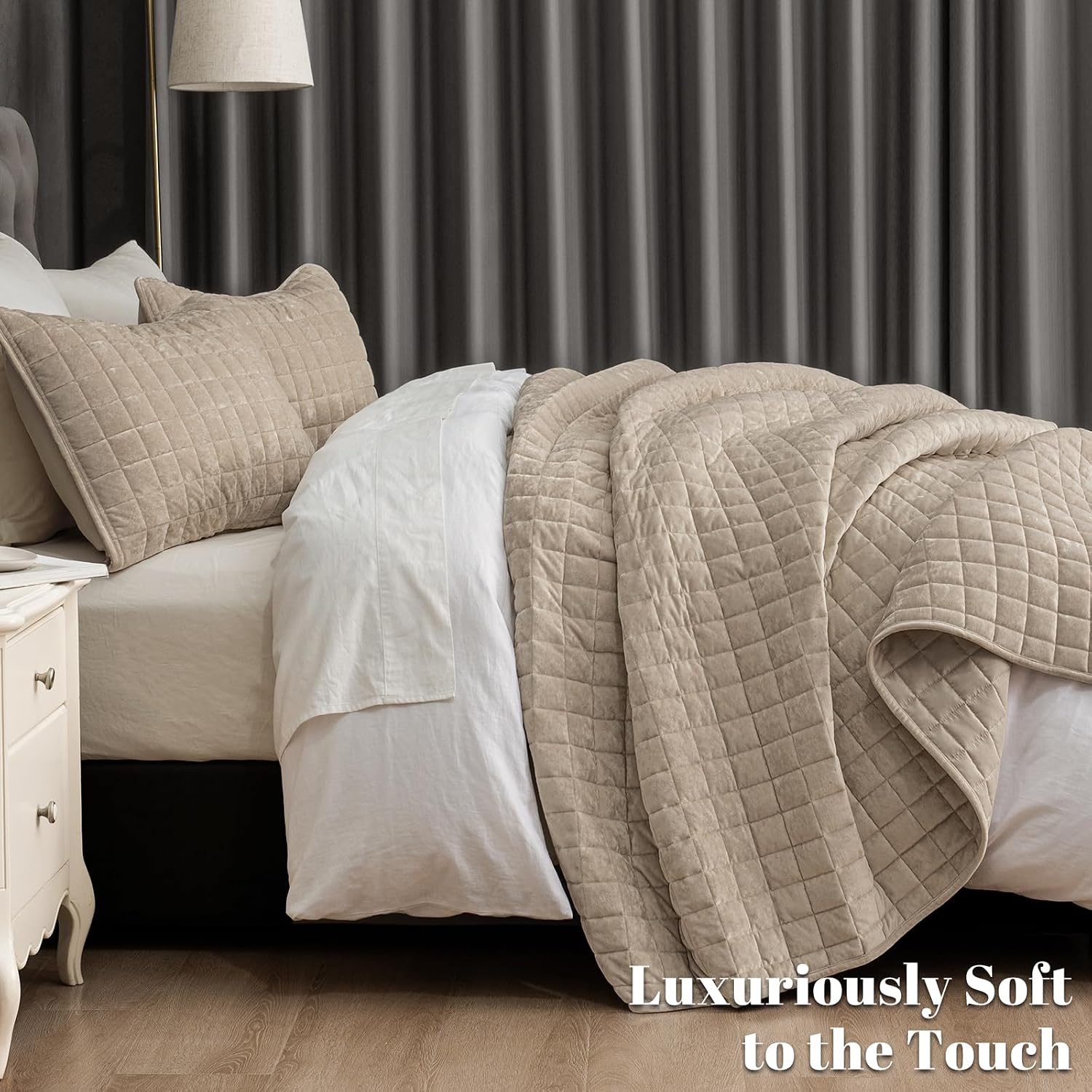 PHF Square-Box Luxury Velvet Quilt Set Twin Size, Oxford Tan