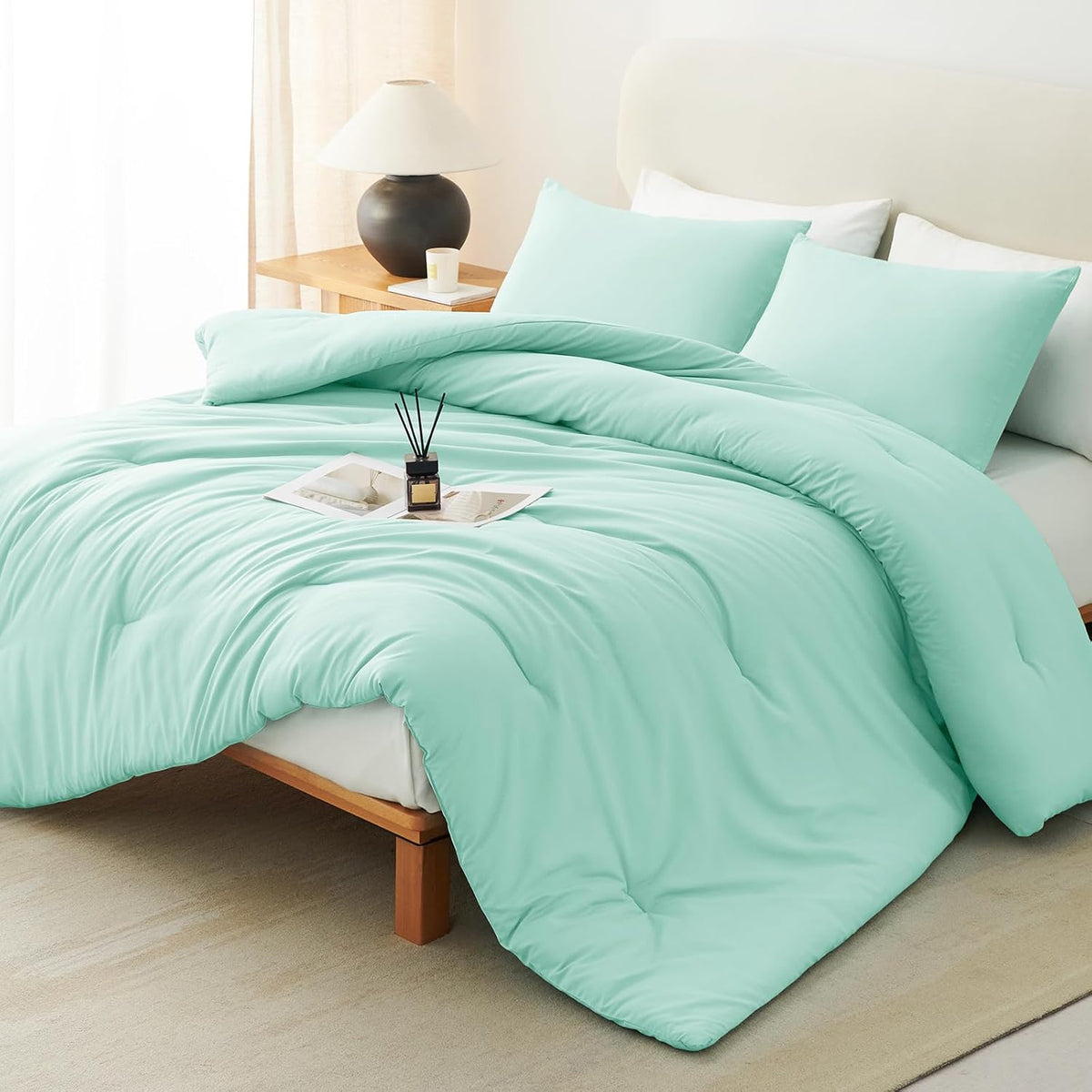 CozyLux Queen Comforter Set, 3 Pieces Down Alternative Bedding, Mint Green