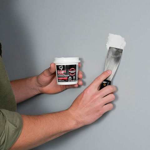 DAP Fast 'N Final Lightweight Spackling, White, 8 Oz (7079812140)