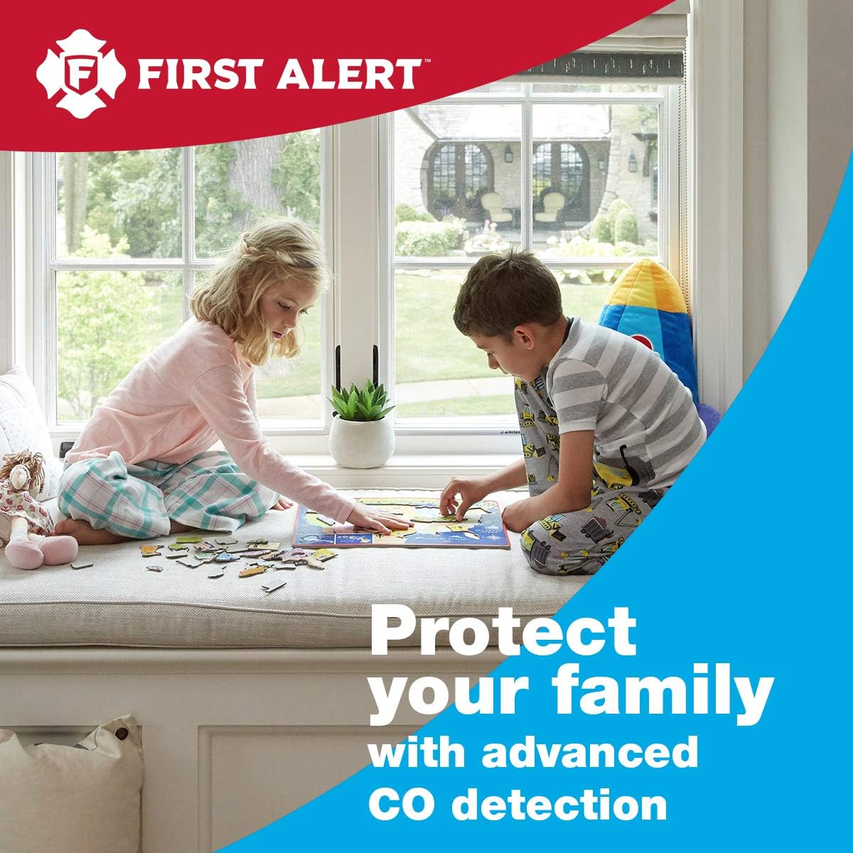 First Alert Plug-in Carbon Monoxide Alarm
