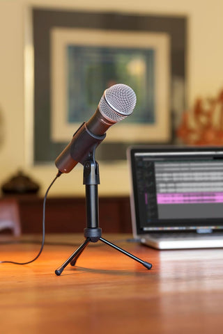 Samson Q2U USB/XLR Dynamic Microphone Recording and Podcasting Pack