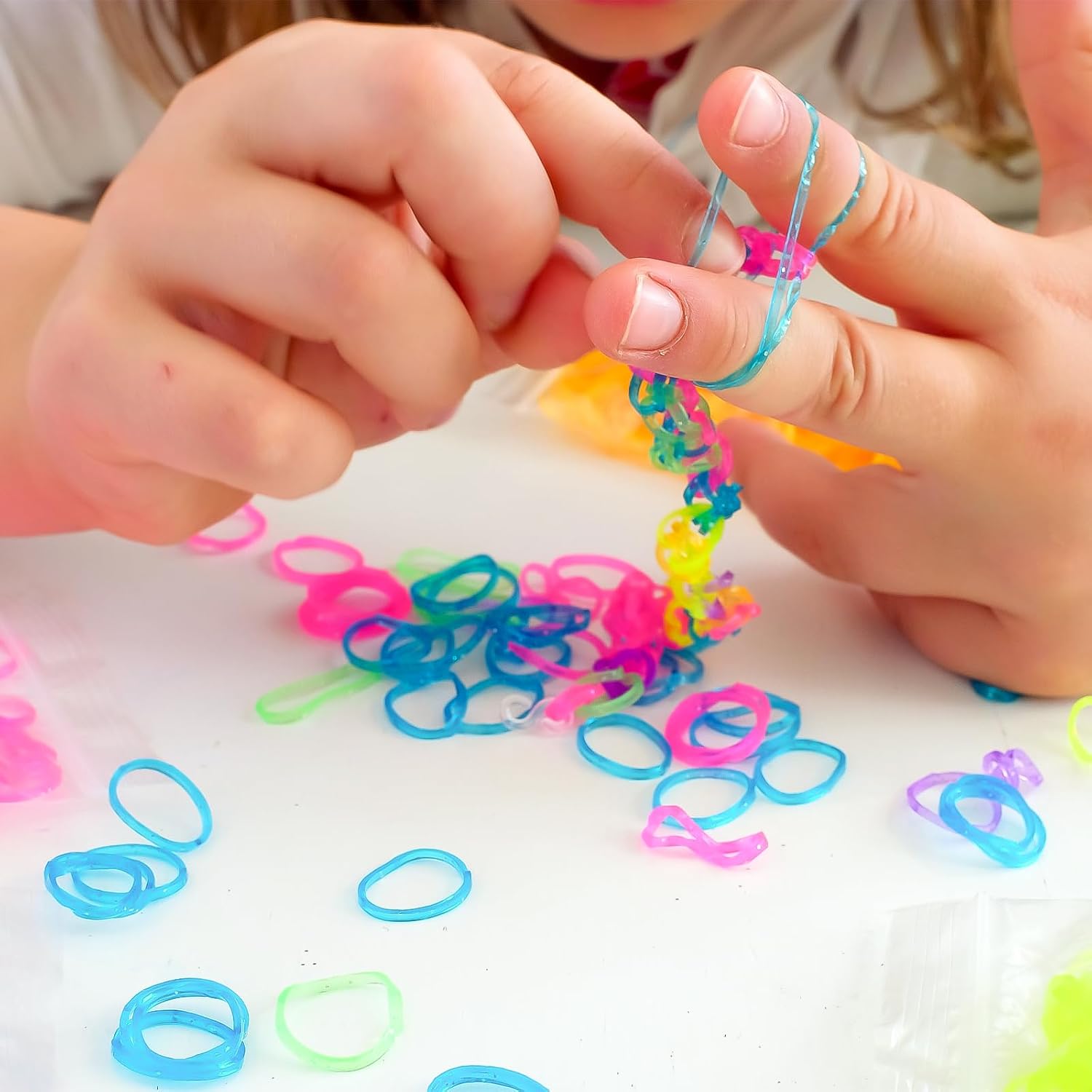 XKDOUS 24 Colors Rubber Band Bracelet Kit, Rubberband Bracelet Making Kit