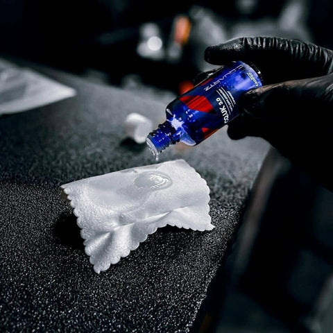 CARPRO CQUARTZ UK 3.0 - Ceramic Coating for Cars - (50ml Kit)