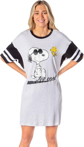 INTIMO Peanuts Joe Cool Snoopy Woodstock Oversized Boyfriend Varsity Nightgown Womens Night Shirt