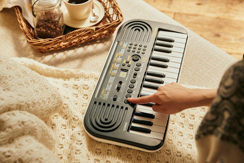 Casio Casiotone SA-51 32-Key Compact Digital Keyboard | 100 Tones