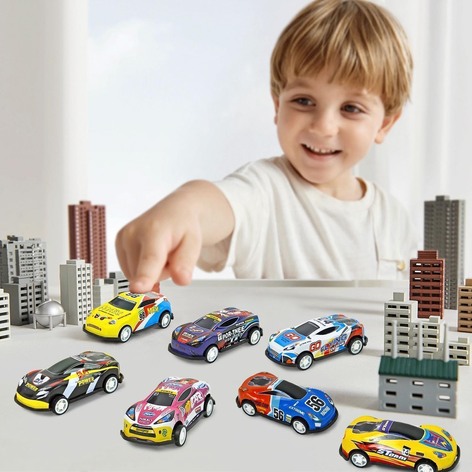 Vileafy 30 Toy Cars for Kids, Mini Race Car Party Favors & Classroom Prizes