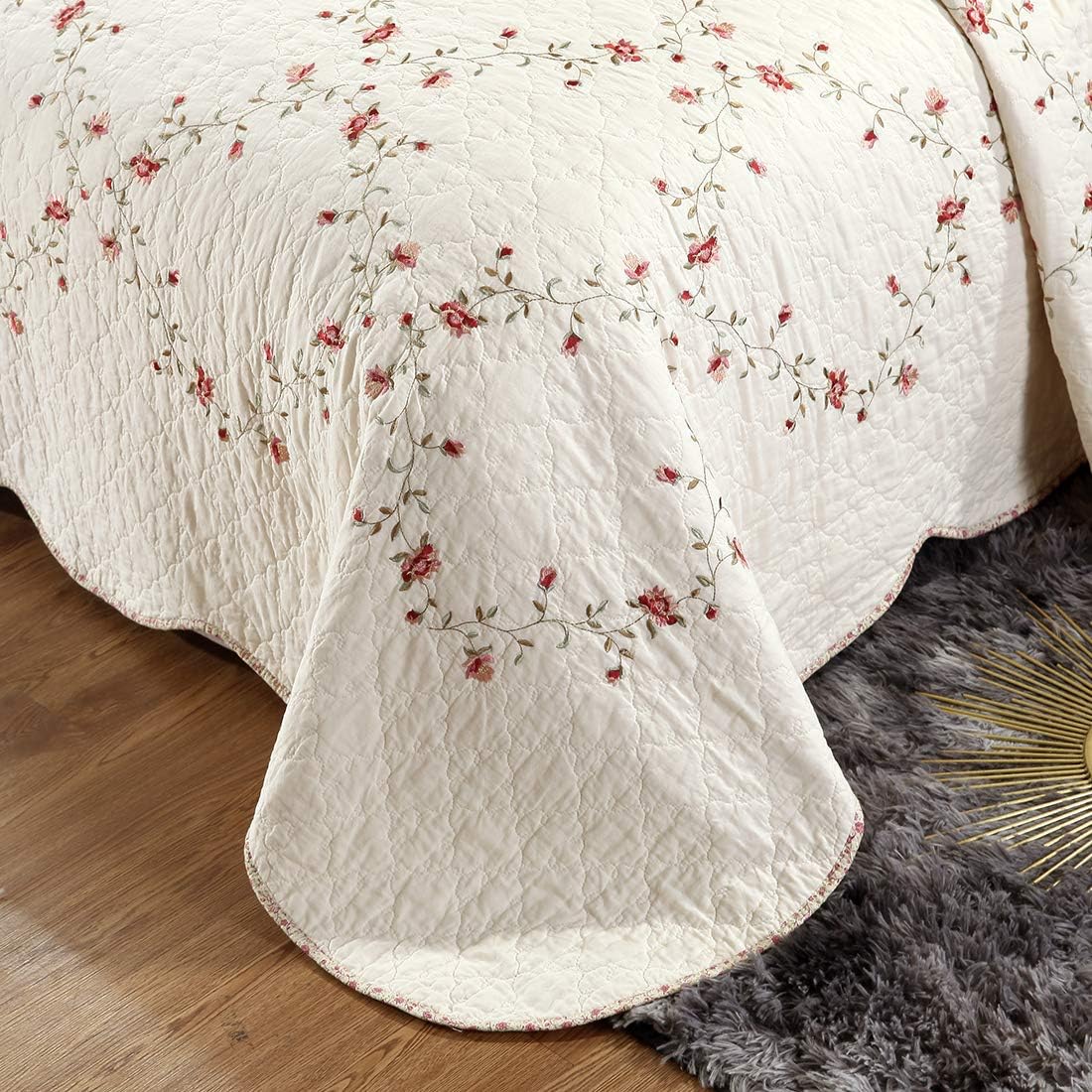 vctops 3-Piece Floral Embroidered Bedspread Coverlet Set 100% Cotton Reversible Patchwork 1 Quilt and 2 Pillow Shams Full/Queen, Flower