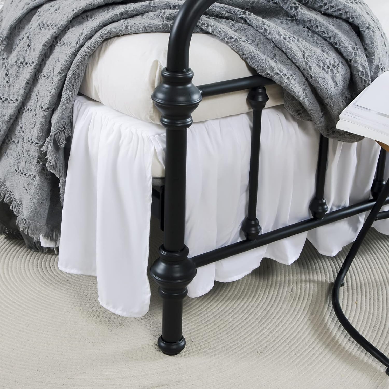 Bed Skirt Queen Size Ruffled Bed Skirt with Split Corners