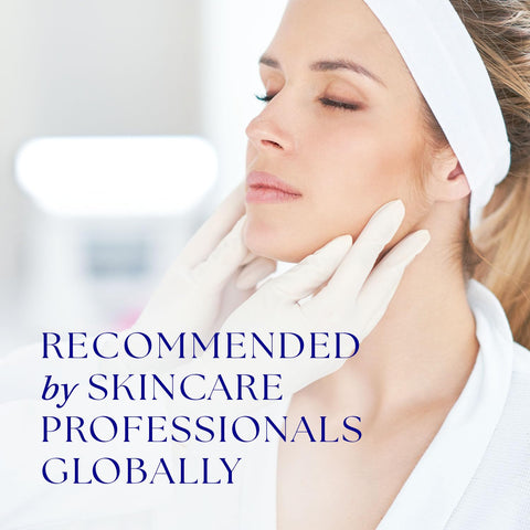 iS CLINICAL Extreme Protect SPF 30 Sunscreen, Everyday Moisturizer with SPF, Hydrating Treatment Sunscreen