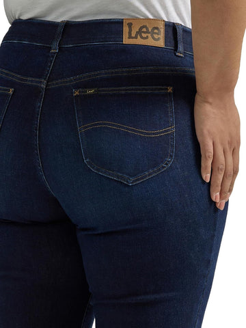 Lee Women's Plus Size Ultra Lux Comfort With Flex Motion Straight Leg Jeans