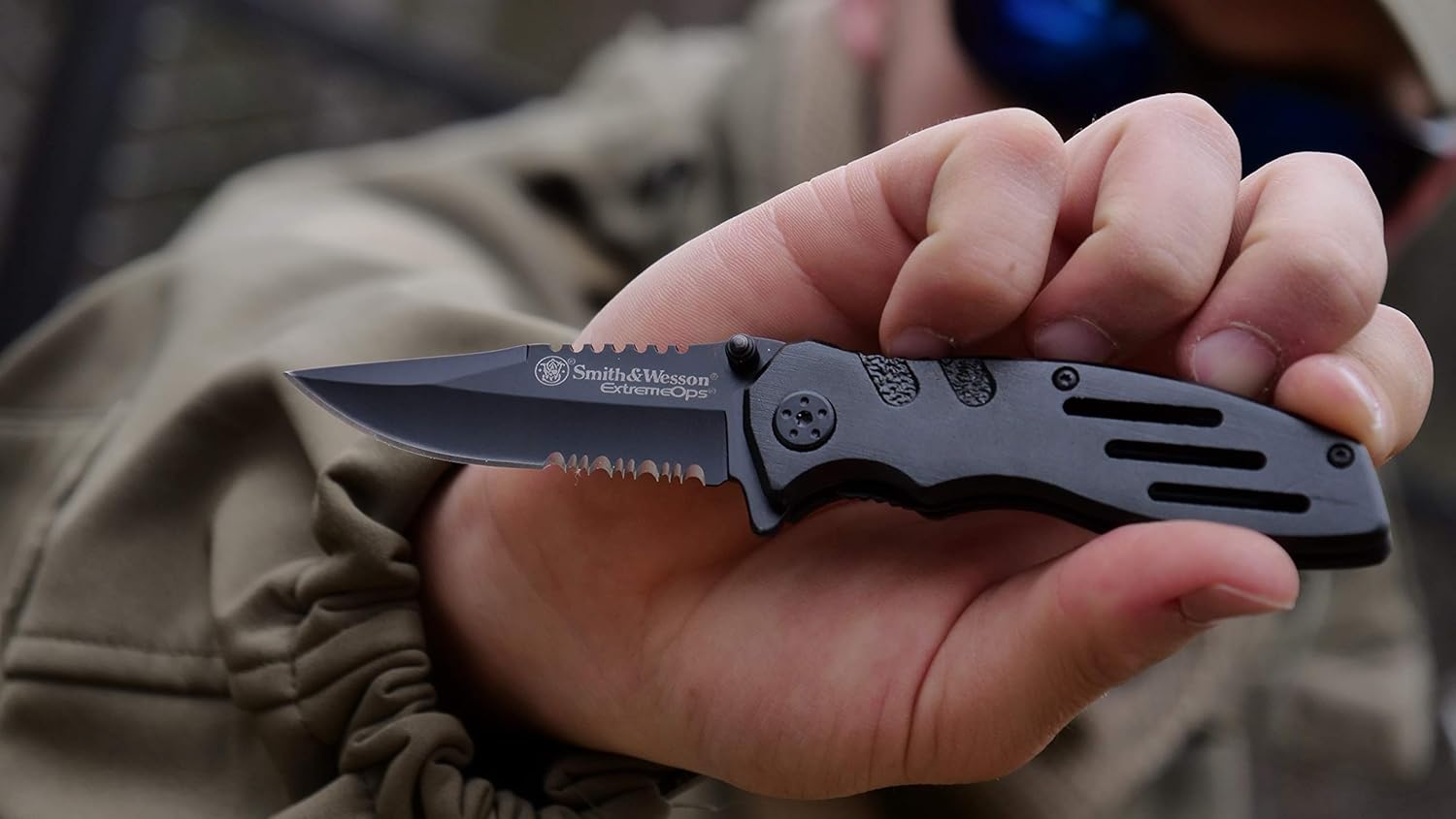 Smith & Wesson Accessories Extreme Ops SWA24S 7.1in S.S. Folding Knife with 3.1in Serrated Clip Point Blade and Aluminum Handle for Outdoor