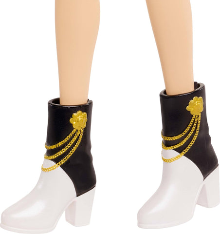 ​Mattel Kpop Demon Hunters HUNTR/X Mira “Golden” Singing Doll