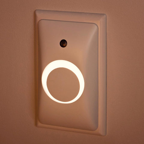 GlowGuard Childproof Outlet Covers & Night Light (1-Pack) | Secure & Tamper Resistant | Childproof, Babyproof, Toddler Proof, Child Safety Socket Cover | Light Sensor or Manual Toggle | Patent Pending