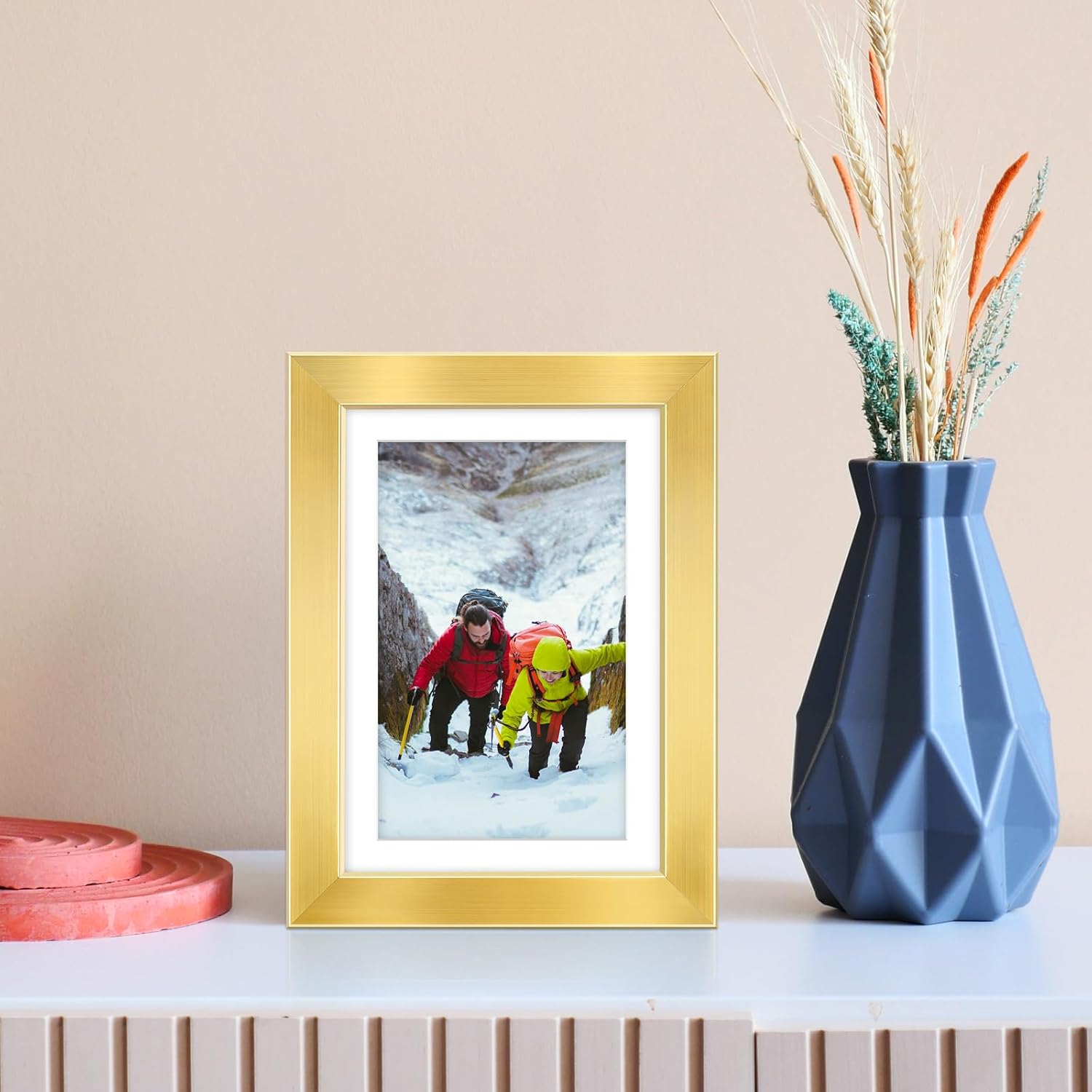 LaVie Home 5x7 Picture Frame Gold, 5 x 7 Frame with High Definition Plexiglass, Horizontal or Vertical Wall Wood Gallery Picture Frames Suitable for Small Picture, 1pc