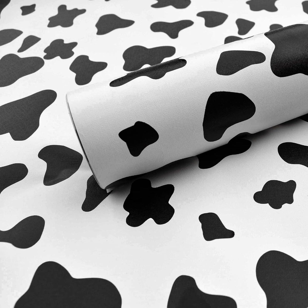 Black and White Spots Contact Paper Cow Printed Peel and Stick Wallpaper Self-Adhesive Cute Removable Wall Paper Vinyl White Black Decals for Walls Bedroom Living Room Nurseryls 17.3”x80”
