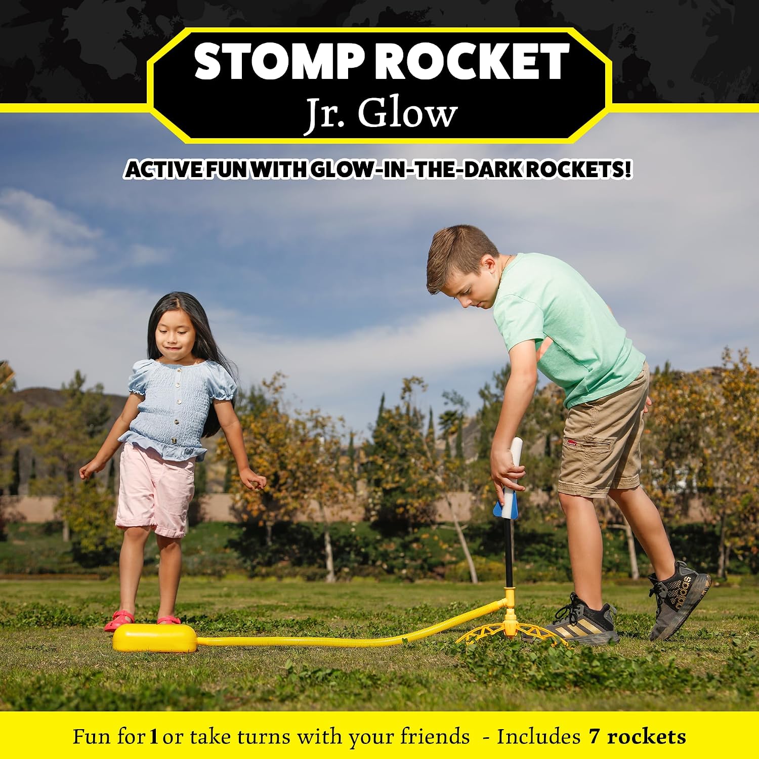 Stomp Rocket Jr Glow Rocket Launcher for Kids, 7 Rockets - Glow in The Dark