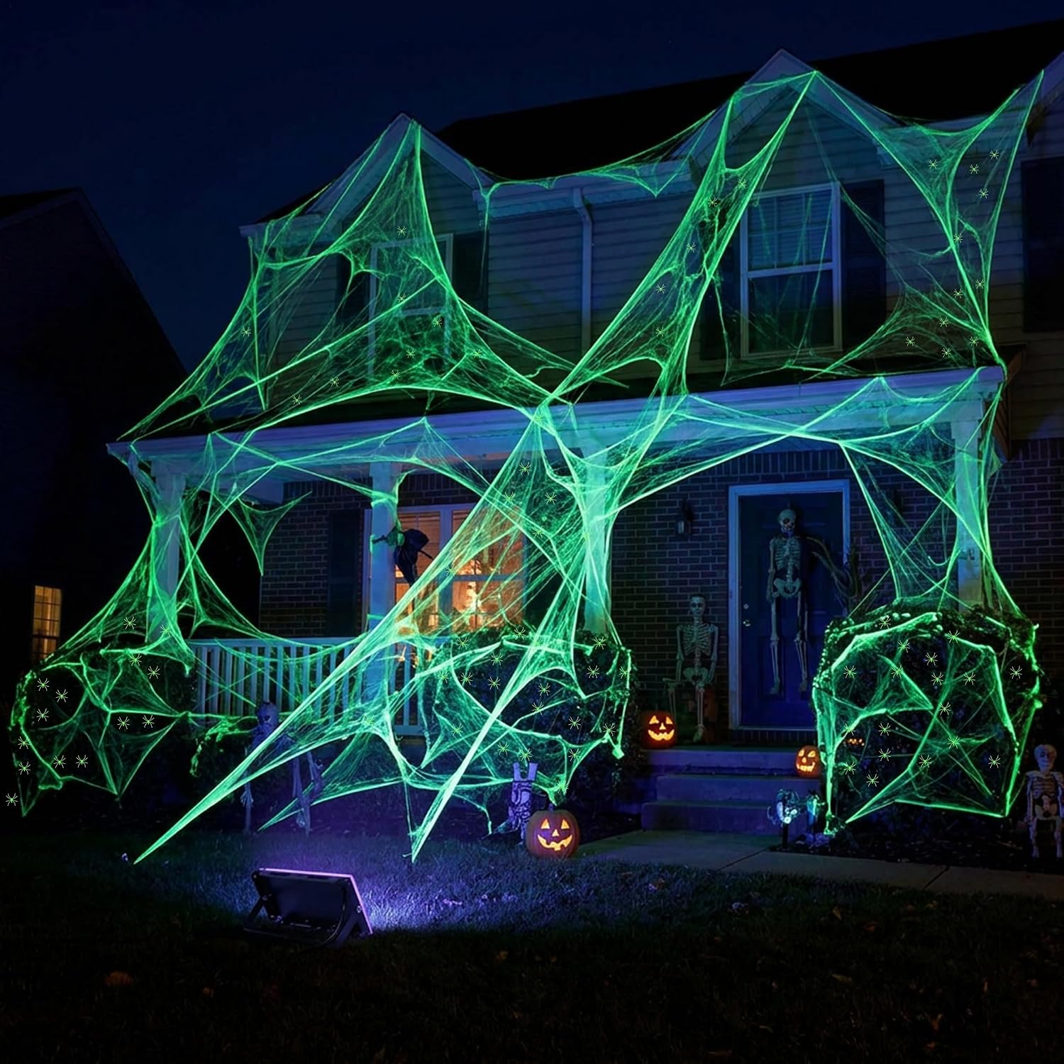 1100 Sqft Halloween Glow Green Stretch Cobwebs with Glow Spiders and Light