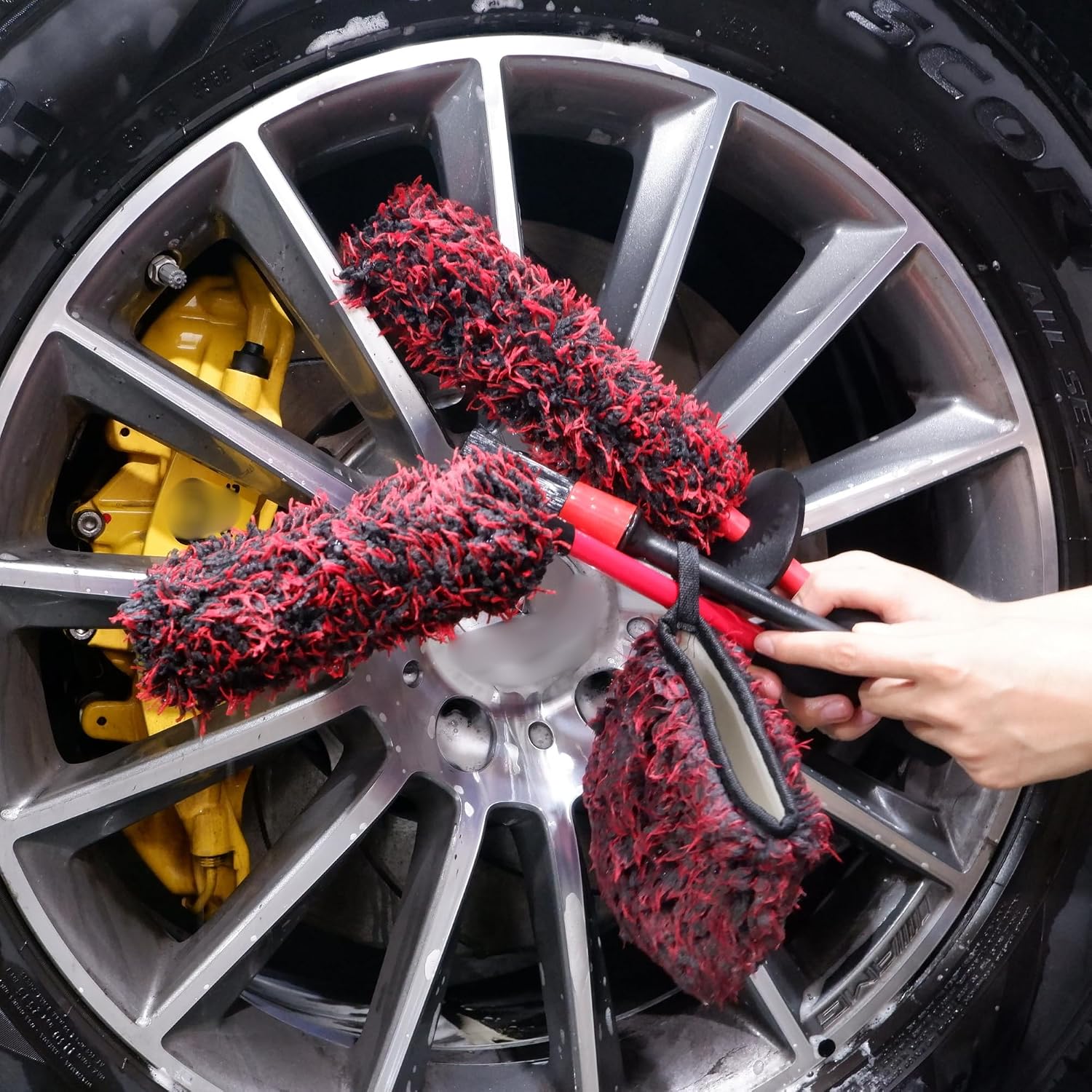 oesee Professional 4 Pack Long Handle Wheel Brush Kit for Cleaning Wheel and Tire- 2X Soft Wheel Cleaning Brush, Detailing Brush and Stiff Tire Brush, Bendable& Durable Wheel Rim Cleaner Brush Set