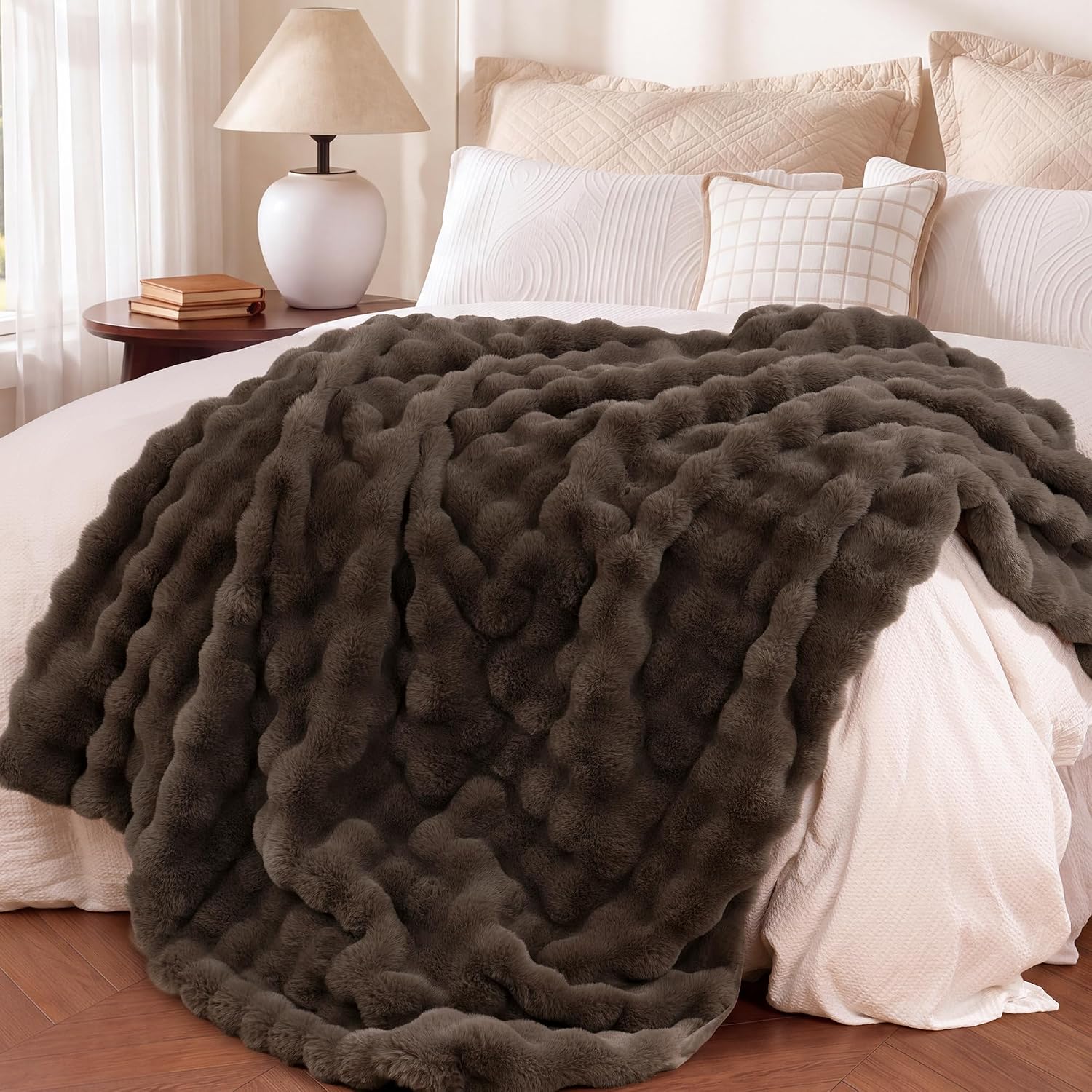 Ultra Soft Cozy Faux Fur Throw Blanket, Fuzzy Plush Thick Bubble Blanket, Oversize Luxury Fluffy Blanket for Couch, Sofa, Bedroom, and Living Room,60x80 Inches, Brown