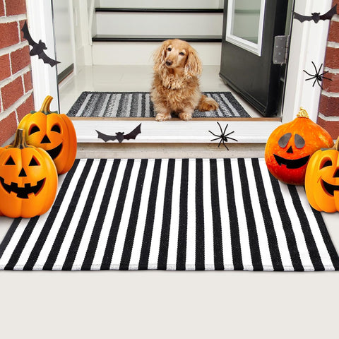 Moucuny 2' X 3' Black and White Halloween Vertical Stripe Outdoor Rug