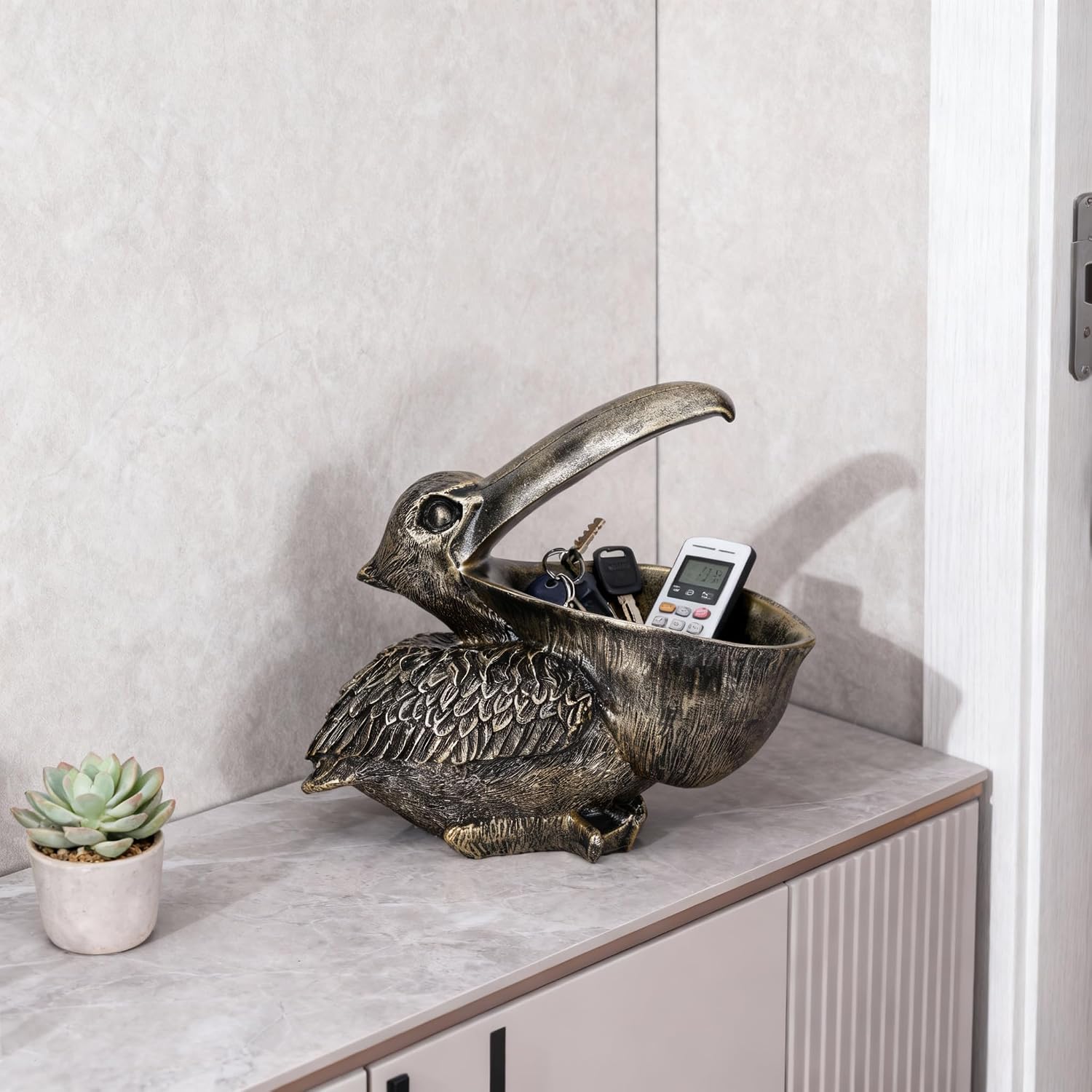 Pelican Key Holder Statues,Fun Animal Hippo Candy Dish,Candy Dish for Office Desk Unique,Modern Key Holder for Pelican Figurine,Suitability Desk bowl and Entry Table Decor Items (Bronze)